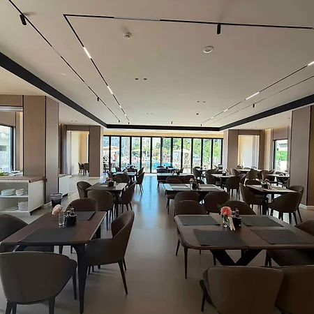 Roden 3* Golem (Tirana)